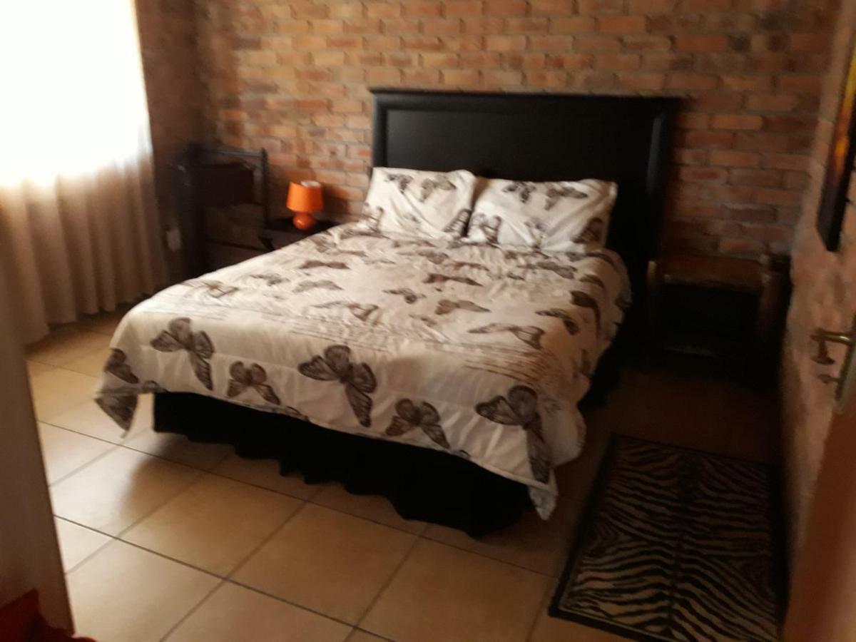 Eagle'S Crest Villa Marloth Park Exterior photo